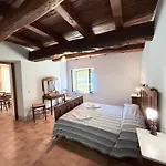 农家乐 Elegant Retreat In Poreta, Italy Poreta