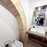 农家乐 Elegant Retreat In Poreta, Italy *