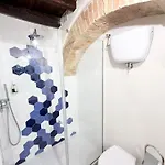 Elegant Retreat In Poreta, Italy 农家乐 Poreta