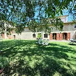 农家乐 Elegant Retreat In Poreta, Italy Poreta