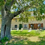 农家乐 Elegant Retreat In Poreta, Italy *